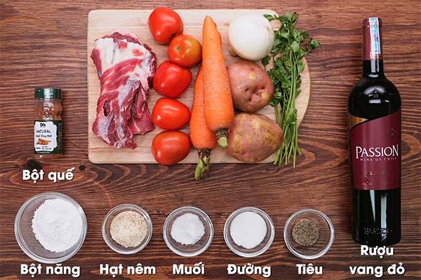 Nguyên liệu nấu bò sốt vang kiểu Pháp