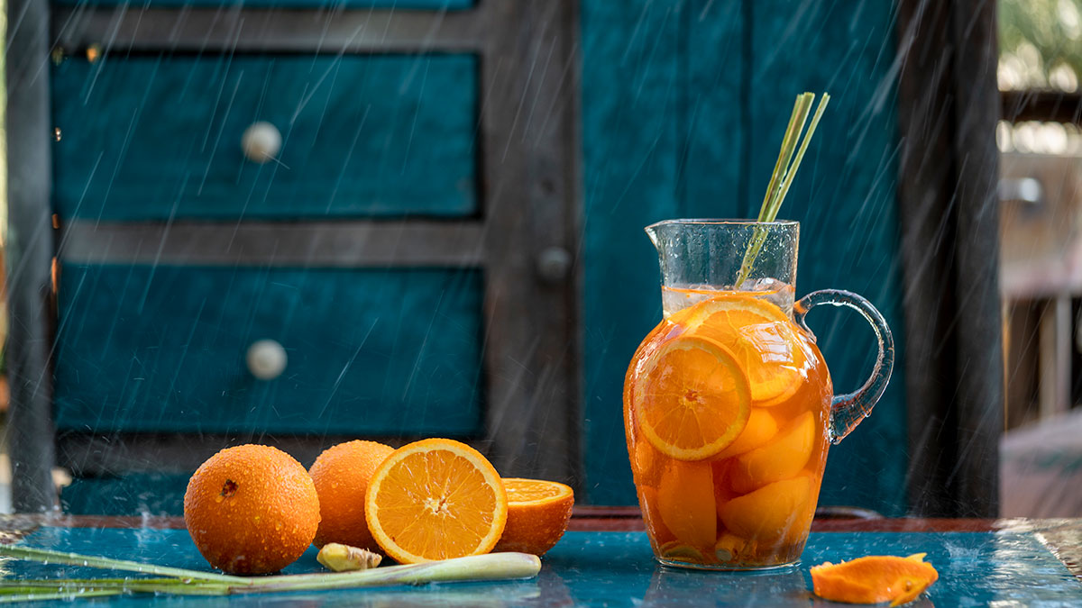 Cách làm món trà đào cam sả thơm ngon