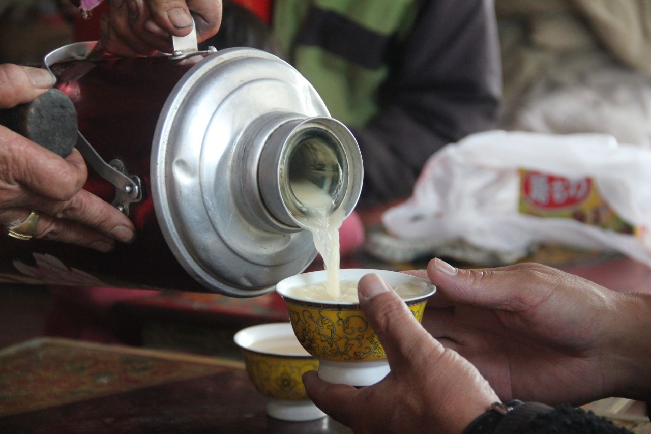Trà bơ hay còn được biết đến là trà Tây Tạng Po Cha