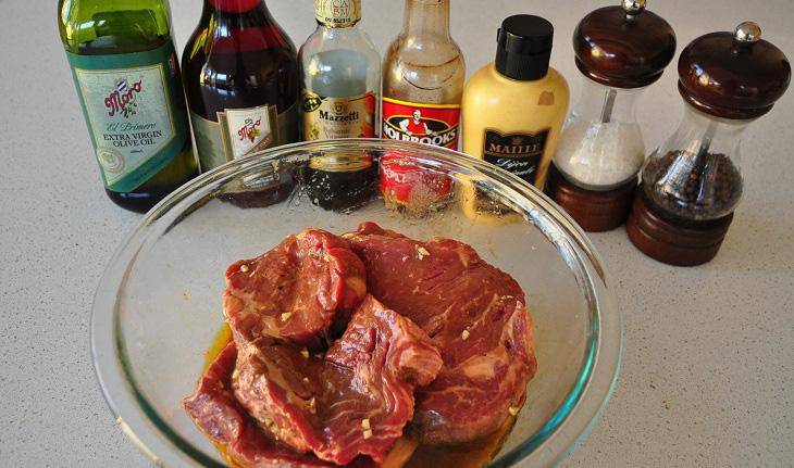 Hướng dẫn cách ướp thịt bò với kiwi giúp thịt bò trở nên mềm mịn và dễ ăn hơn